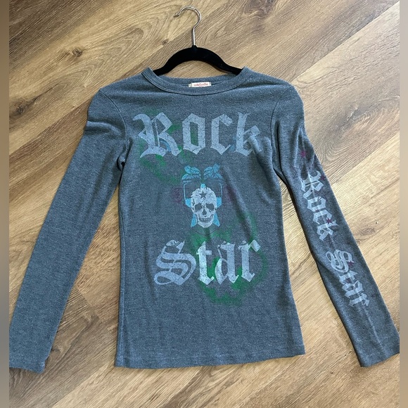 Michelle USA Tops - Y2K Women's Fitted Gray ROCK STAR with Skull Long Sleeve Shirt size Sm/Med